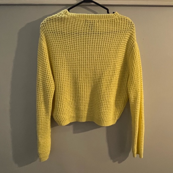 Sweater - Picture 1 of 2